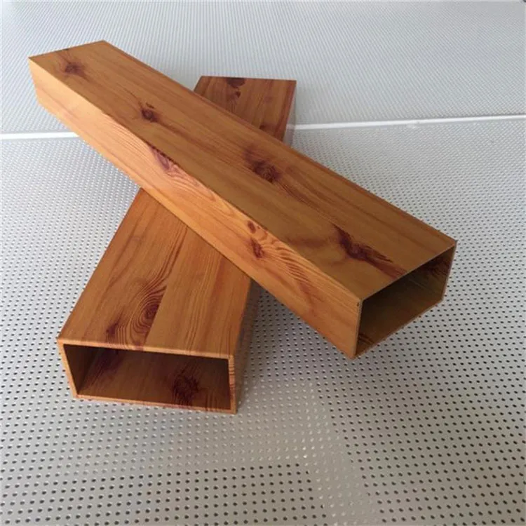 Правоъгълната алуминиева квадратна тръба Wood Grain привлича ли вниманието в сектора на строителството и дизайна?